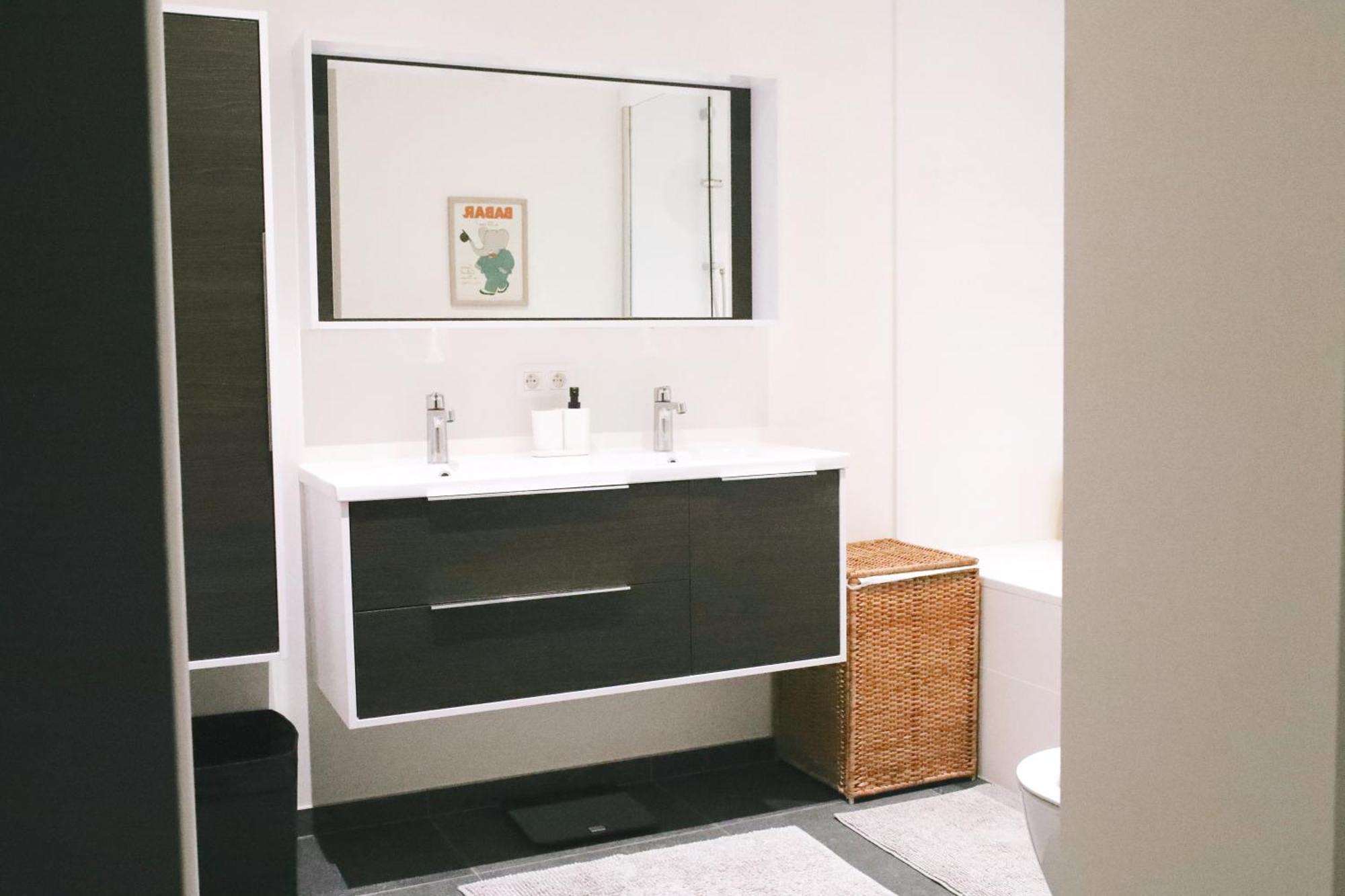 Luxury 2 Bedroom - Antwerp City Centre ภายนอก รูปภาพ